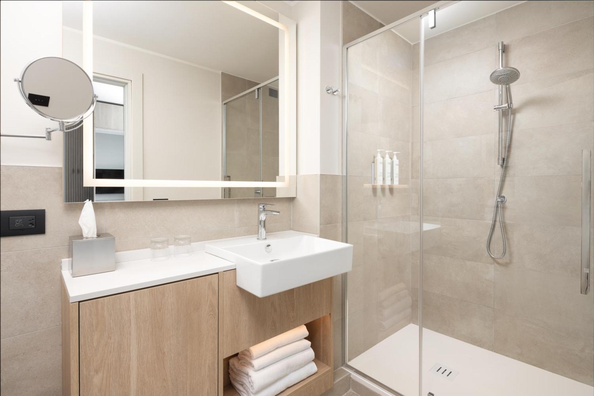Courtyard By Marriott Milano Linate — Photos 1